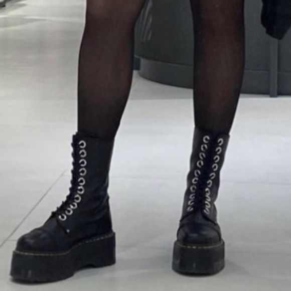 Doc Martens Sinclair Hi Max Platforms - Picture 6 of 9